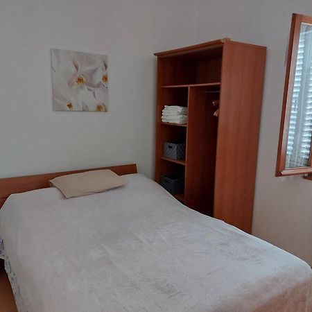 Goga Apartment Petrcane Eksteriør bilde